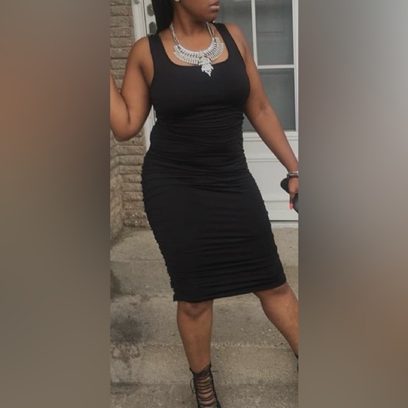 NWOT BEAGIMEG Sexy Ruched Bodycon Casual
Solid Sleeveless Tank Midi Dress - Picture 2 of 10